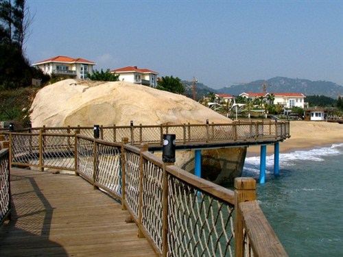 五彩公路環(huán)島路
